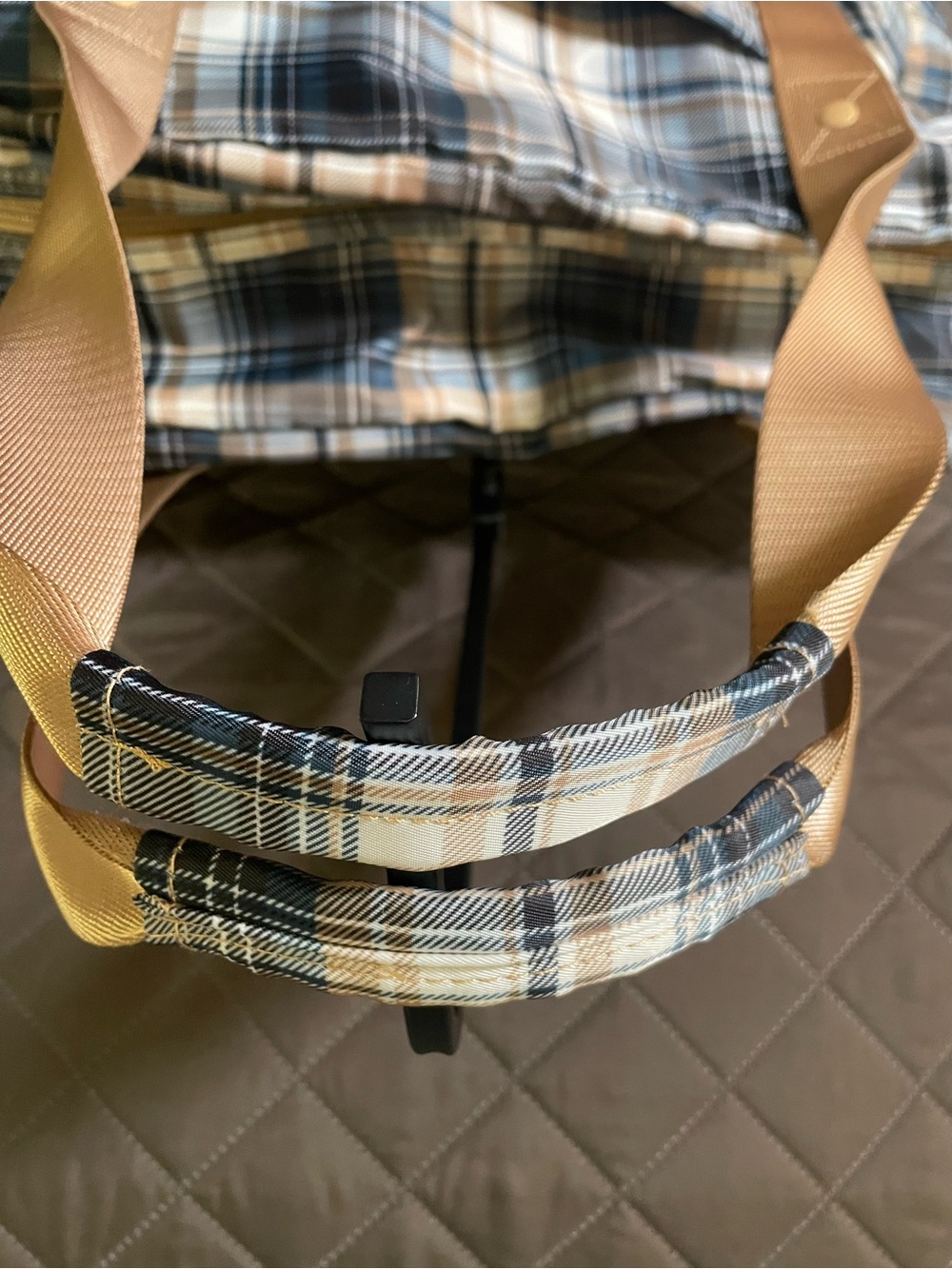 3- piece set by IHKWIP, duffel bag with makeup bag, and crossbody bag - Picture 13 of 16